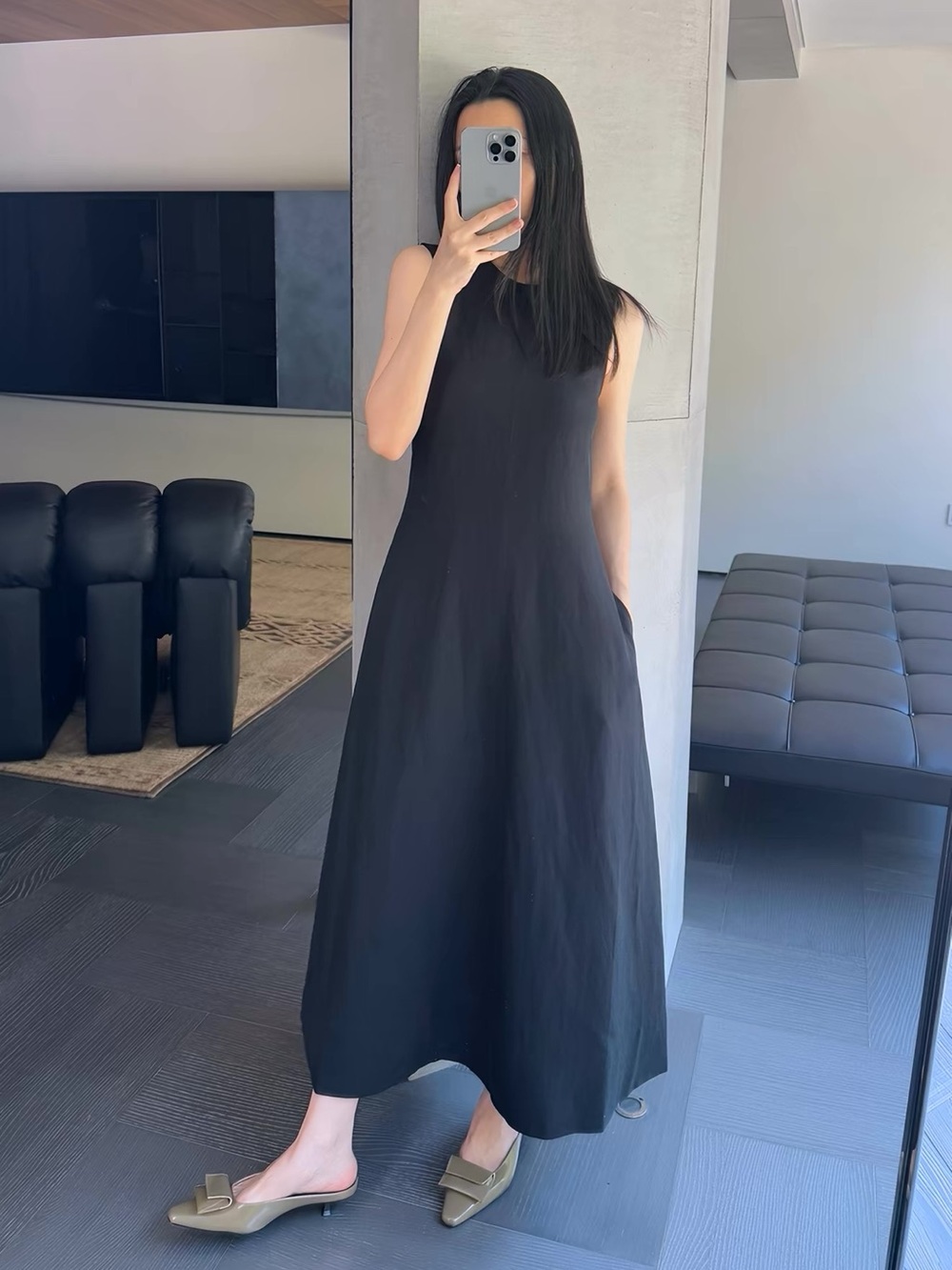 Toteme Fluid summer black dress - Picture 4 of 4